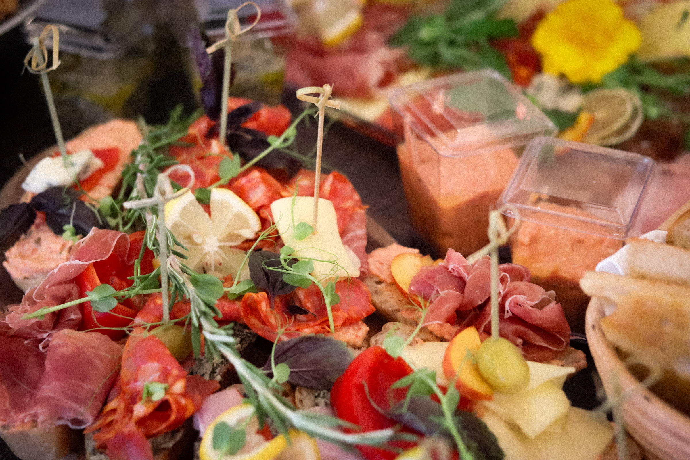Sette Giorni olasz catering Pécsen – rendezvények, esküvők és családi események egyedi olasz büféasztallal, ételekkel és desszertekkel